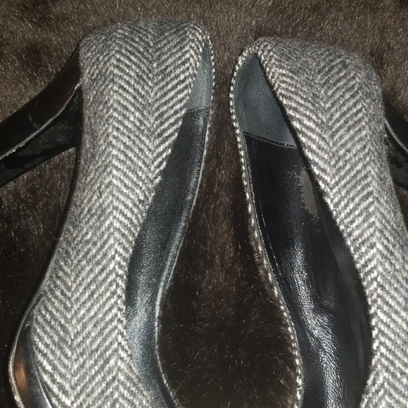Burberry Herringbone and Leather Heels - Picture 7 of 7